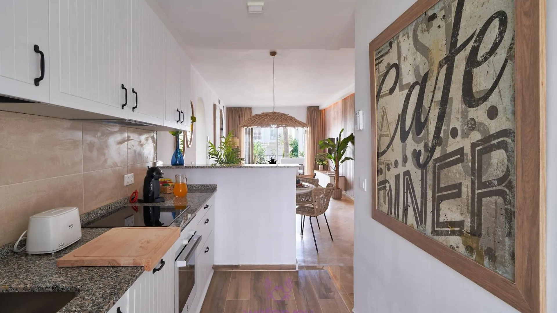 Weforyou Costalita 2 Bedrooms إِستيبونا